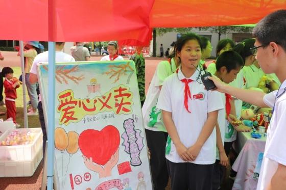 开学前一天疯狂补作业是一种怎样的体验？游戏画面
